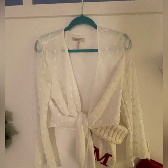 White BCBG crop top - Picture 1 of 2